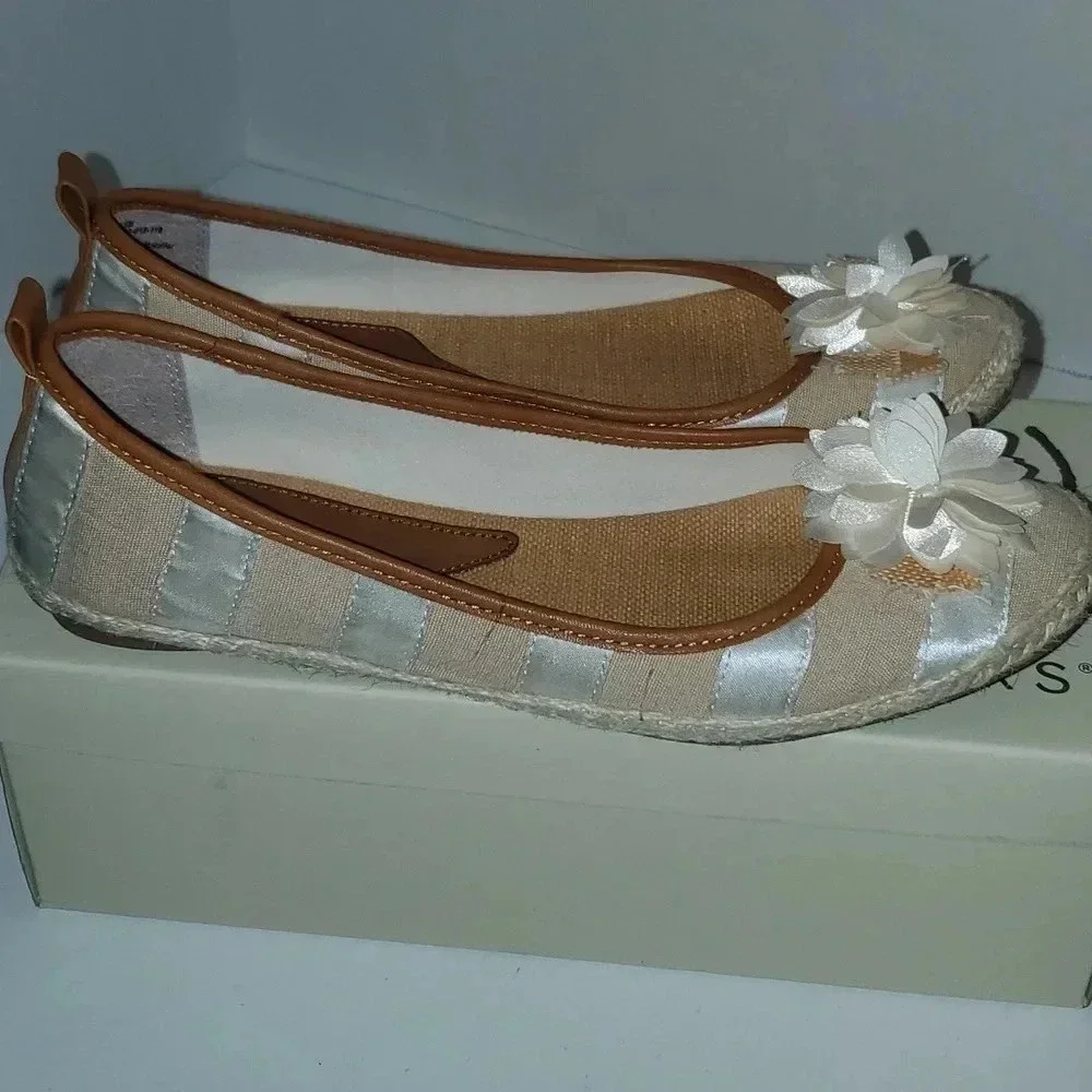 Kim Rogers Gabby White Stripe Flats Size 9.5